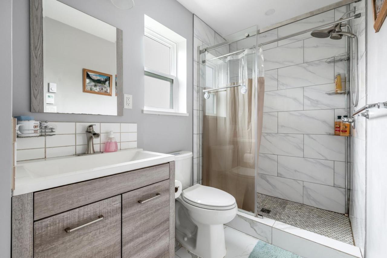 Stylish Dual Bedroom Suite In Van West Ванкувер Екстер'єр фото